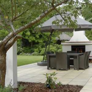 600x600 Smooth Cream Paver Patio